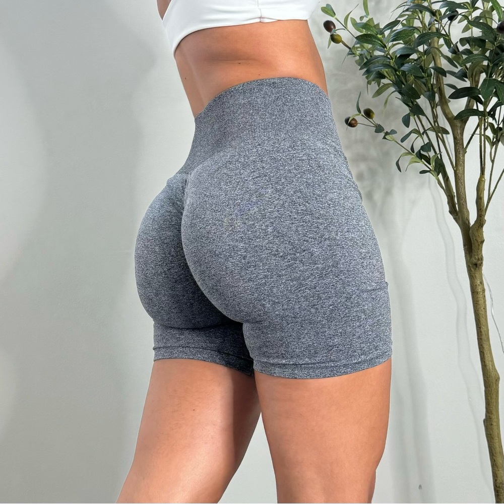 Scrunch Seamless Shorts